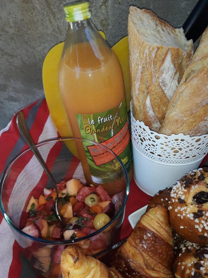 Chez Yvette , C'Est Chouette!! Bed & Breakfast Carcassonne Exterior foto