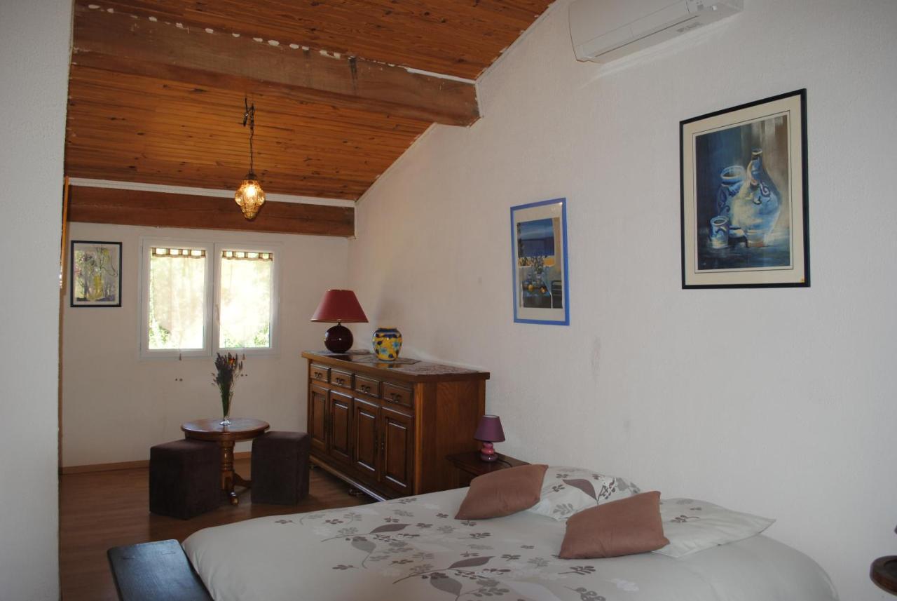 Chez Yvette , C'Est Chouette!! Bed & Breakfast Carcassonne Exterior foto